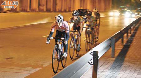 有單車組識認為現行守則建議騎單車者應靠近行人路行駛，未能保障騎單車者安全。	（資料圖片）