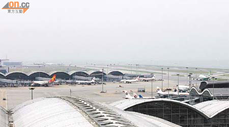 馬航班機緊急折返本港機場降落，機管局曾採取戒備措施。