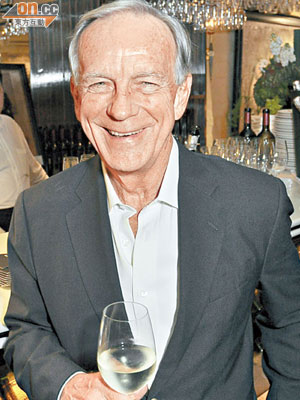 美國總商會前主席詹康信，是涉案酒窖的老闆。