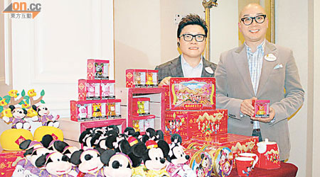 香港迪士尼樂園今年推出七十款賀年精品，多款精品已被搶購一空。（趙婉嫻攝）