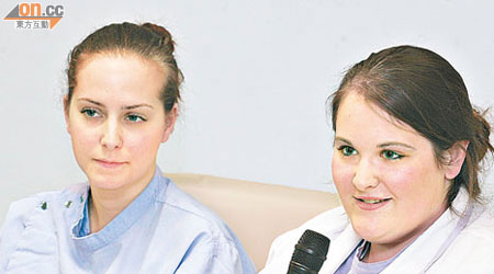來自英國的Emma（右）和Gemma（左），已漸漸適應本港的工作和生活。