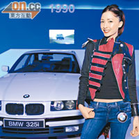 BMW新車出爐<br>名模Alice B.讚寶馬新車內籠寬敞舒適。