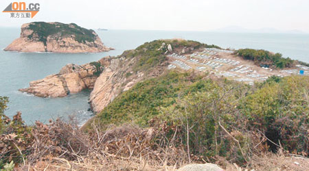 部分位置背山面海，景觀開揚，風水學上是福地。