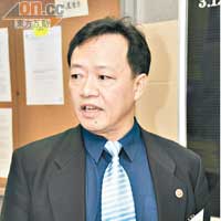 蘇平治<br>曾蔭權唔認錯，又強調自己誠信無問題的態度，難以令公務員接受。