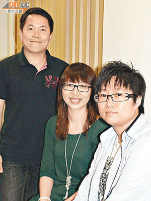 蕭欣浩（左）慶幸當年選擇修讀毅進課程令他重拾讀書信心，現時已成為大學助教。（馮淑環攝）
