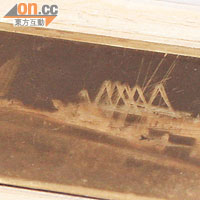 清朝一幅古董玻璃底片，畫面是當時的蒸氣船。