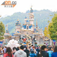 香港迪士尼樂園及總公司華特迪士尼澄清沒有授權有關推廣活動，保留追究權利。