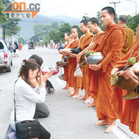 泰國是佛教國家，不少港人喜往當地參拜。