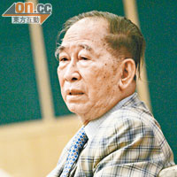 教協創會會長兼教育界議員司徒華，年前因癌去世。