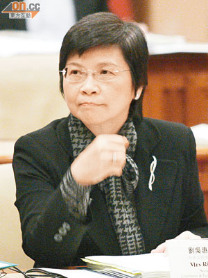 劉吳惠蘭去年證實患癌辭官。