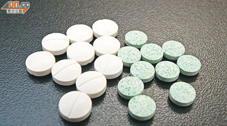 即使沒有醫生紙，在部分藥房仍可輕易買到含有麻黃鹼的藥品。
