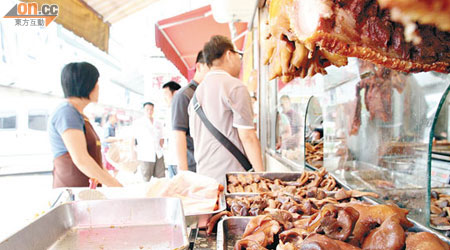 豬耳及豬鼻等滷水食品在深圳很受歡迎。