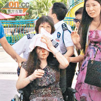 事故後一名女遊客受傷送院。