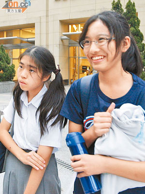 Aoe（右）認為香港人很友善。（李健瑜攝）