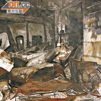 發生火警的焗油房嚴重焚毀。（司徒志雄攝）