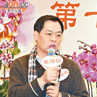 「年花大王」賴榮春預計年宵花價將漲價兩成。