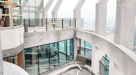 「貪曾」原本平租的深圳東海花園頂層豪宅，估值半億元人民幣。