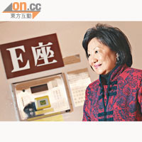 李麗娟說：「十年過去，淘大已回復興旺，我都唔係好認得路。」（黃仲民攝）