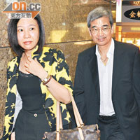 湯顯明（右）經常與女友入境處前助理處長陳詠梅出席公開場合。