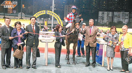 馬主蔡德偉醫生愛駒「喜勝多」上月贏頭馬。