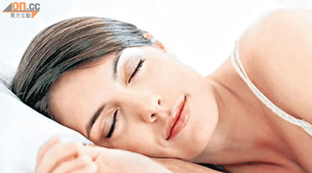 新加坡研究指，側睡時面部肌肉與枕頭接觸會增加眼壓。