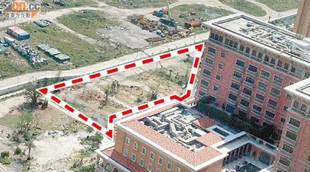 澳門政府昨日批出的土地（圖中虛線）位於路氹四季酒店毗鄰。（資料圖片）