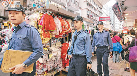 花園街四級大火後，消防處才加派人員巡查。（資料圖片）