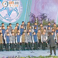 拔萃男書院附屬小學在兒童初級合唱組奪冠軍。