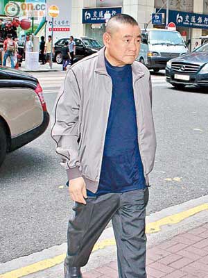 案件開審至今劉鑾雄一直以病為由拒出庭，但他卻經常被拍到精神奕奕往灣仔午膳。（資料圖片）