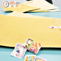 過渡性郵票有別於通用郵票，並未印上銀碼，容易令人混淆。
