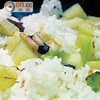 黃錦星在食譜中教煮「米嘥嘢」素菜炒冷飯。