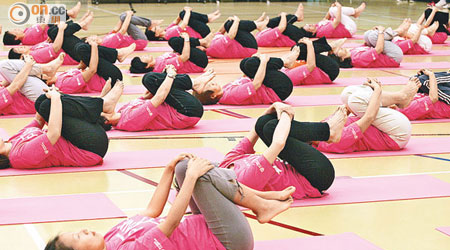 美國研究發現乳癌康復者練習瑜伽，有助紓緩疲累感，減低復發機會。（資料圖片）