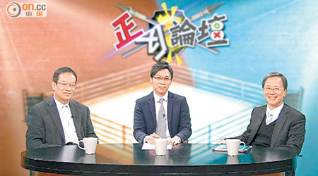 黃家和（左）與郭家麒（右）出席「on.cc東網」節目《正反論壇》，激辯禁止輸入內地活雞問題。