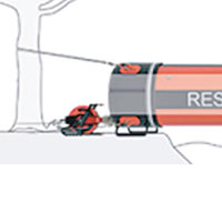 將基座固定在安全點後，便可快速充氣架設救援通道。（互聯網圖片）