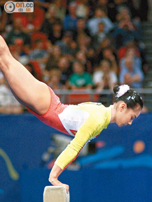 劉璇在○○年悉尼奧運取得平衡木金牌。
