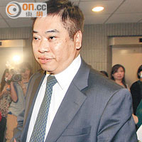 尹錦明涉一項專業失德指控。
