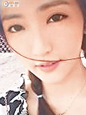 李悅彤在微博中的相片。