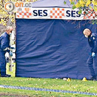 澳洲警方早前在案發現場展開調查。
