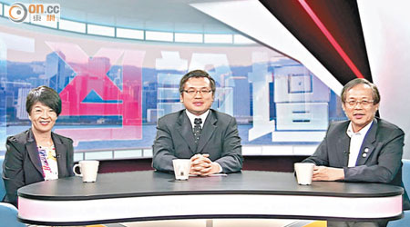陳紹鴻（右）與何瑞眉（左）出席「ontv東網電視」節目《正反論壇》，激辯跨境學童專用校網問題。