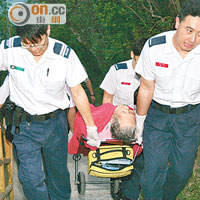 當年<br>救護員要踏上數百級樓梯，始能將大家姐送到醫院。（資料圖片）