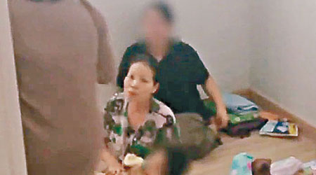 泰國警方在寓所內發現多名嬰孩及保母。（互聯網圖片）