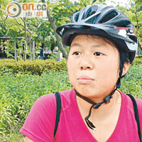 市民意見<br>陶小姐：「騎單車人士都想遵守交通規則，但單車徑設計有好多缺陷，踩馬路反而更安全。」