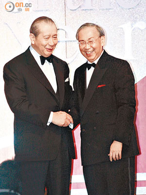 李國寶（左）主理的東亞銀行，是許仕仁（右）的主要債主。（資料圖片）