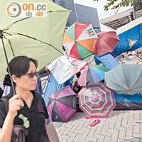 雨傘成了佔領中環行動的象徵。