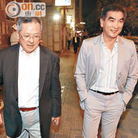 自由黨的張宇人（左）和鍾國斌（右）昨晚步出中聯辦。