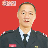 於一○年火警中殉職的消防隊目楊俊傑。