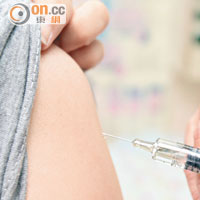 本港目前正面對疫苗缺貨的困局。