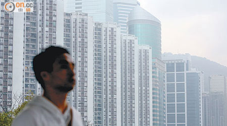 租金高企是香港列入全球生活成本最高十大城巿的其中一個原因。（黃永俊攝）