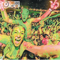 號稱全球最大 Paint Party活動下月在港舉行。（Life in color Paint Party Hong Kong fb專頁）