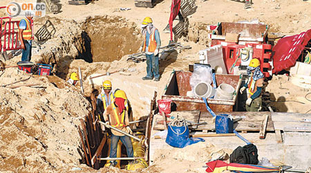 多項基建工程動工，導致建築成本上漲。